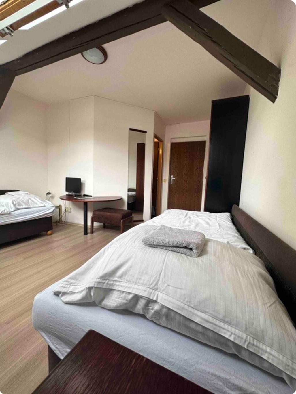 Private Apartment Near The Centre براتسيلافا المظهر الخارجي الصورة